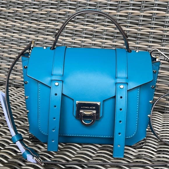 Michael Kors Manhattan Medium School Satchel - Picture 15 of 16